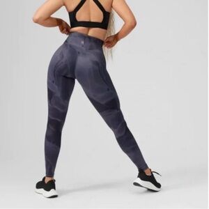 BuffBunny Impact Leggings in Black Quartz size Large
